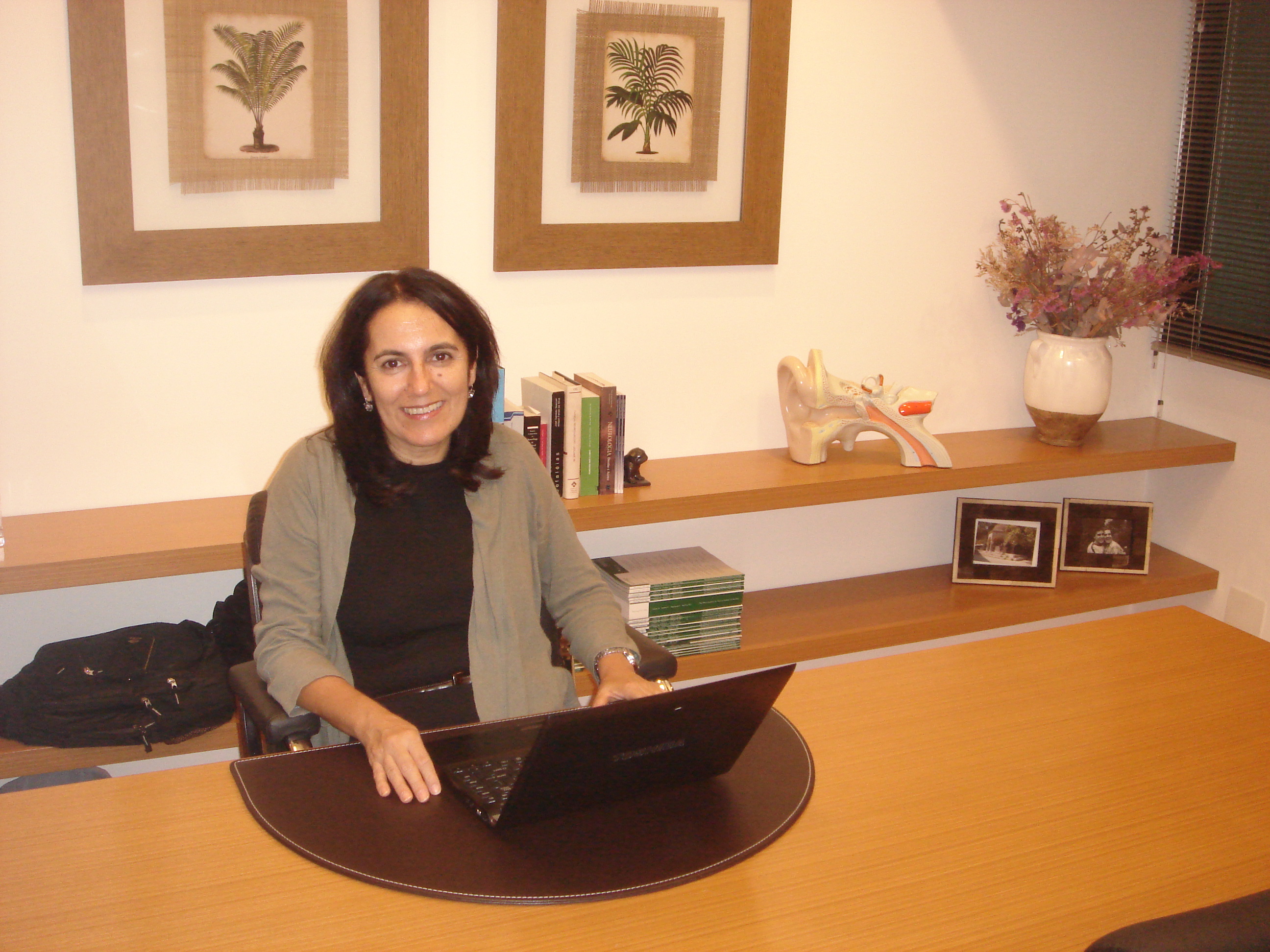 Dra. Eliana T. Maranh&atilde;o